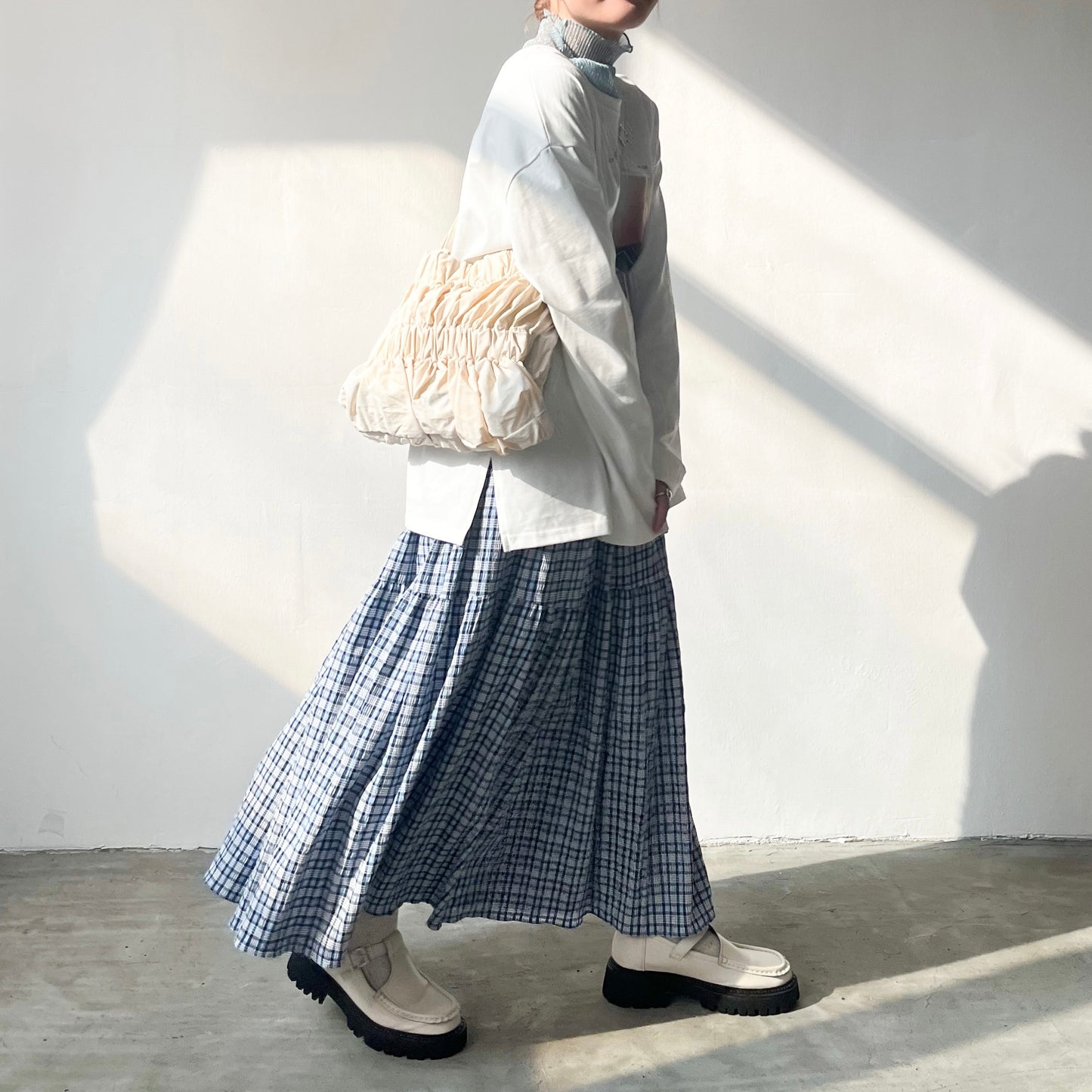 BG21- 2 Way Crinkle Bag | Ivory | Black