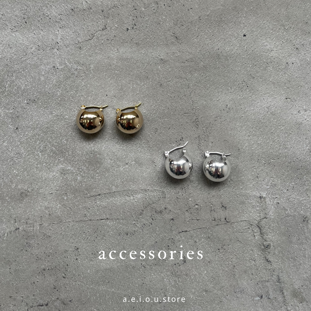 AC57- Big Ball Ball Earring