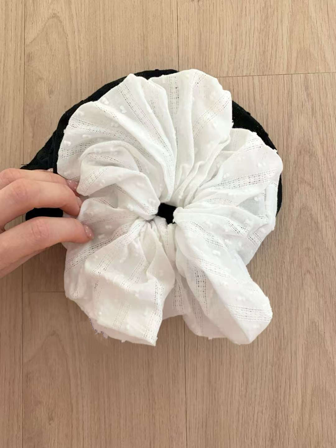 暗點點橡筋圈 White | Black
