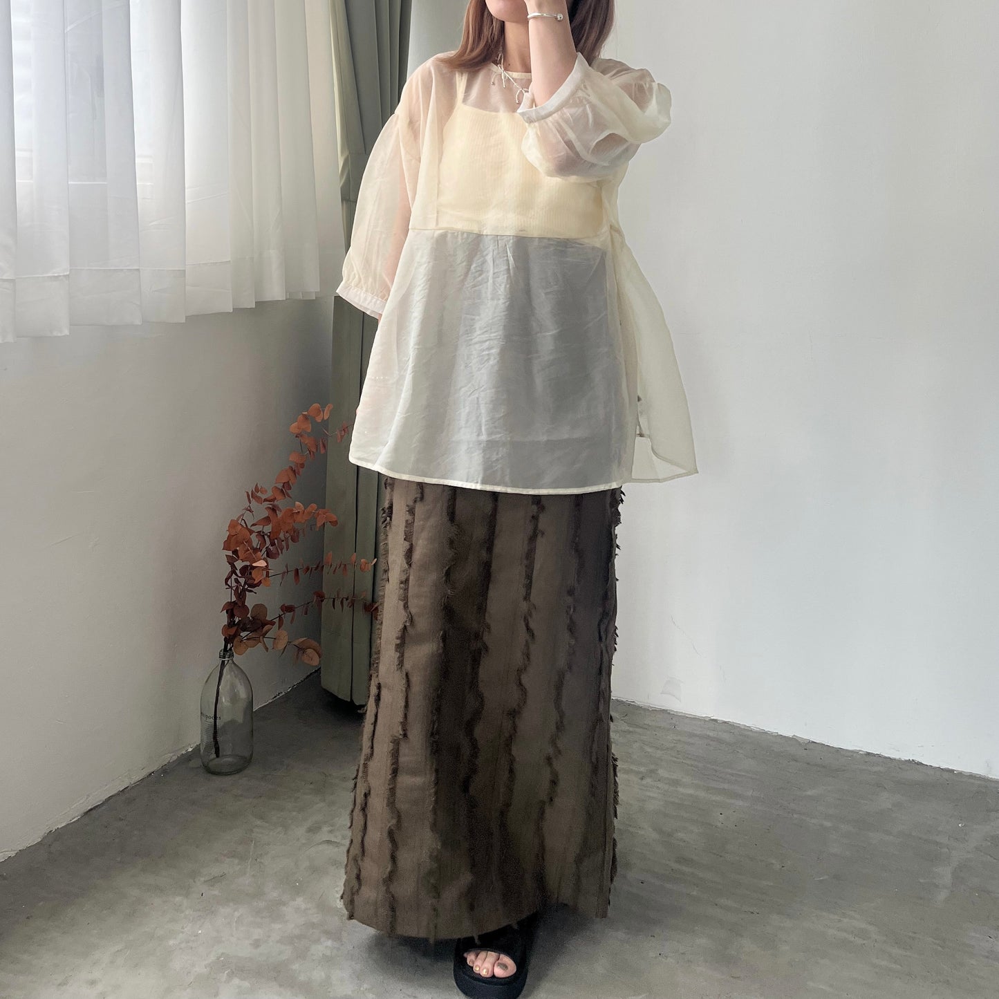 TP191- Bubble Sleeve Top | Ivory | Brown