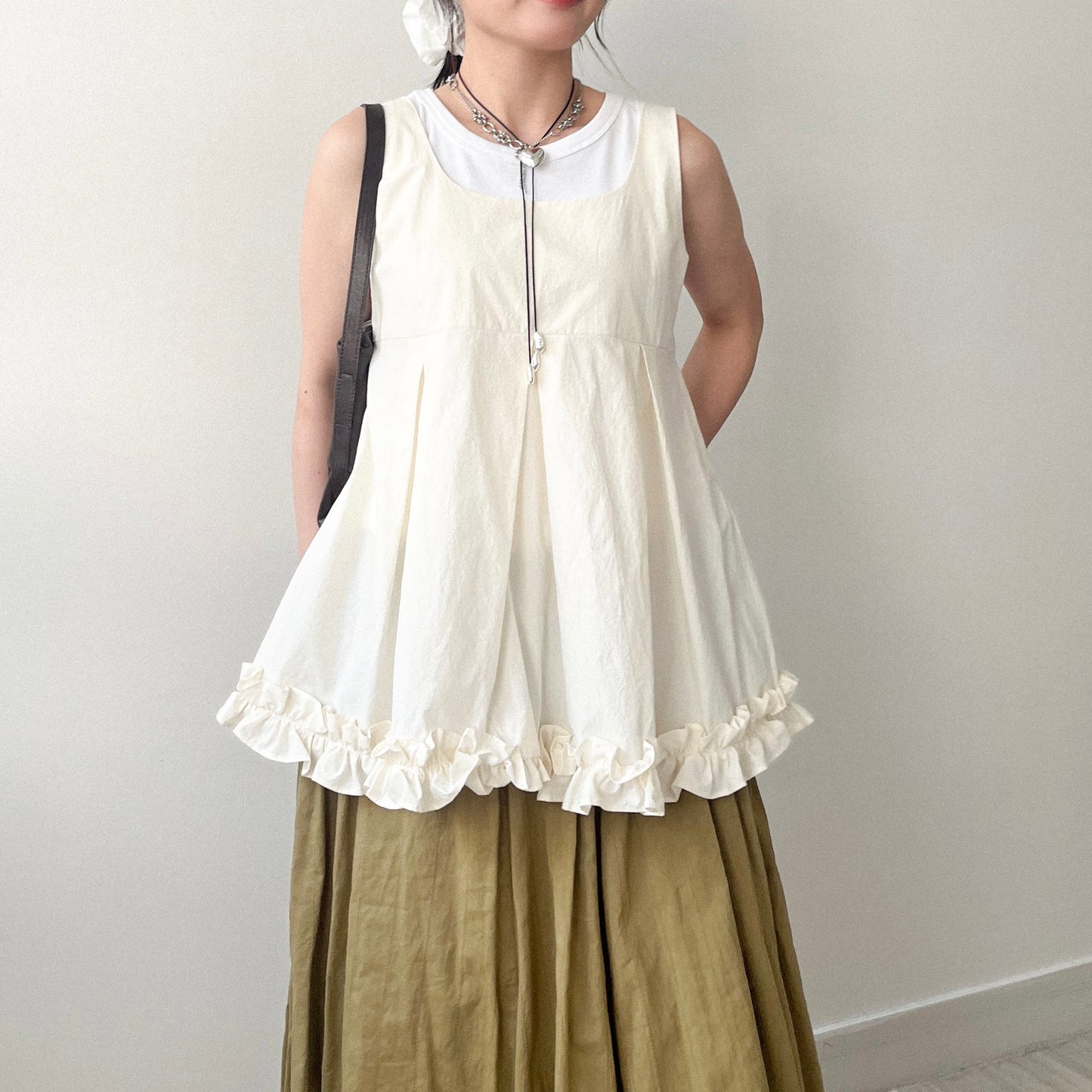 TP638- 方領Ruffles Vest | Ivory
