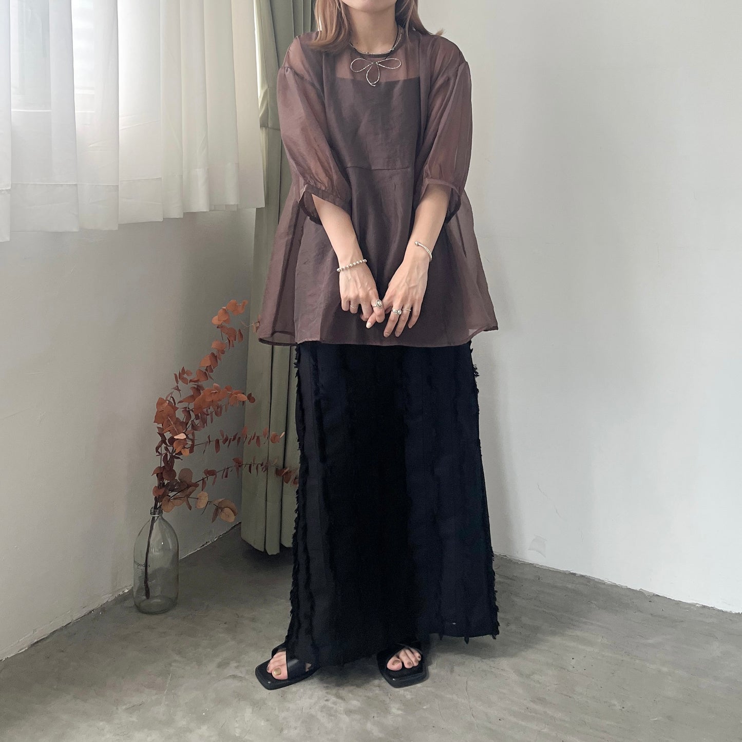TP191- Bubble Sleeve Top | Ivory | Brown