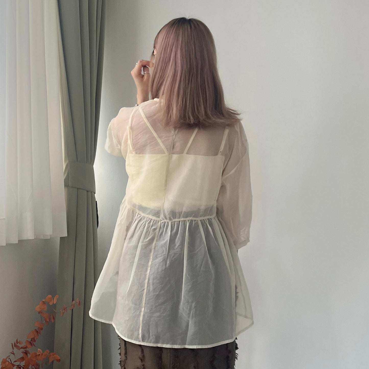 TP191- Bubble Sleeve Top | Ivory | Brown