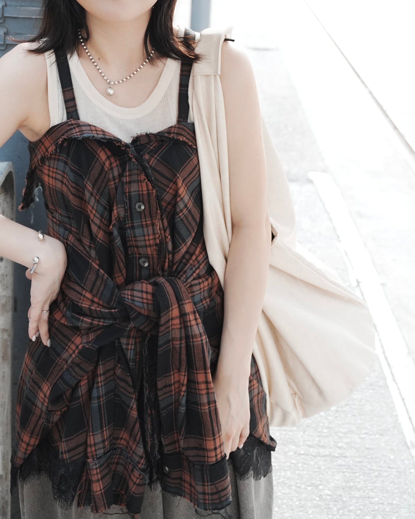 "早鳥優惠" TP650- 4 way超美格仔Lace Shirt | Navy | Brown