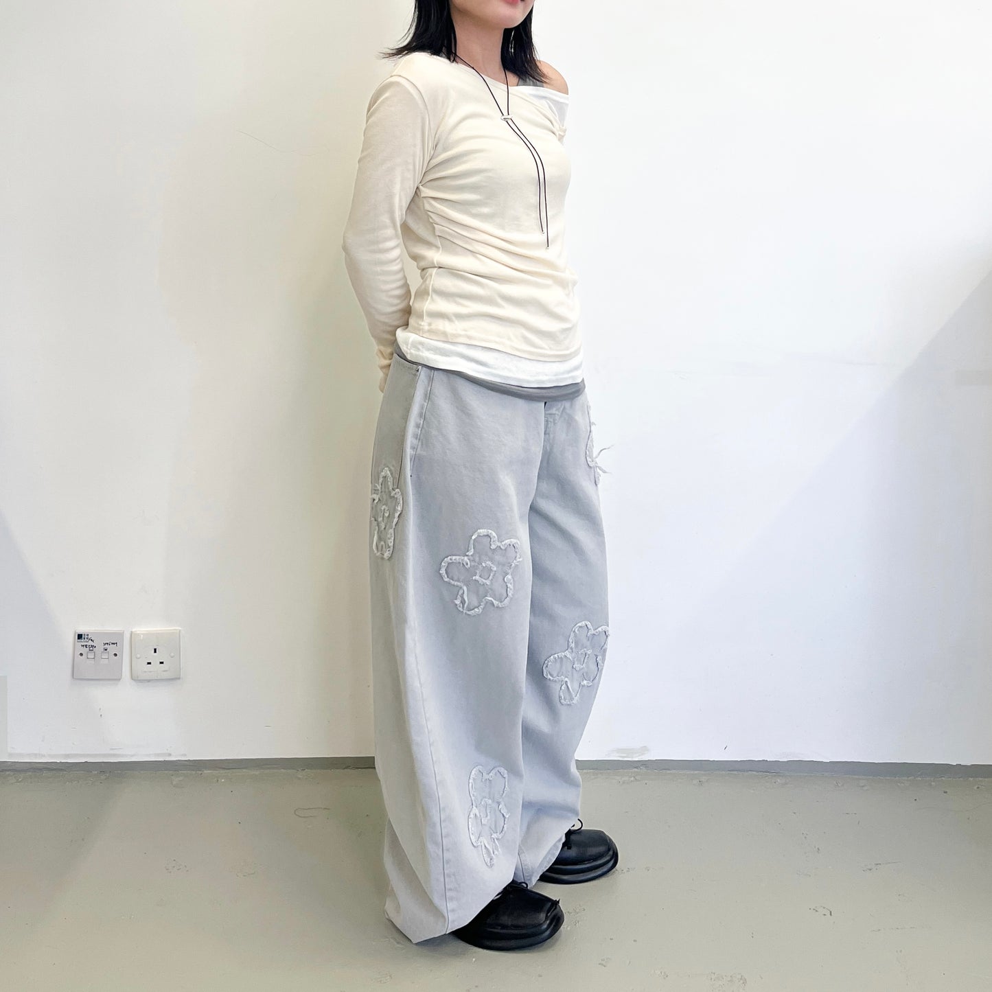 Special offer !! PT96- 錐形花花褲 | Light Grey ( S / M )