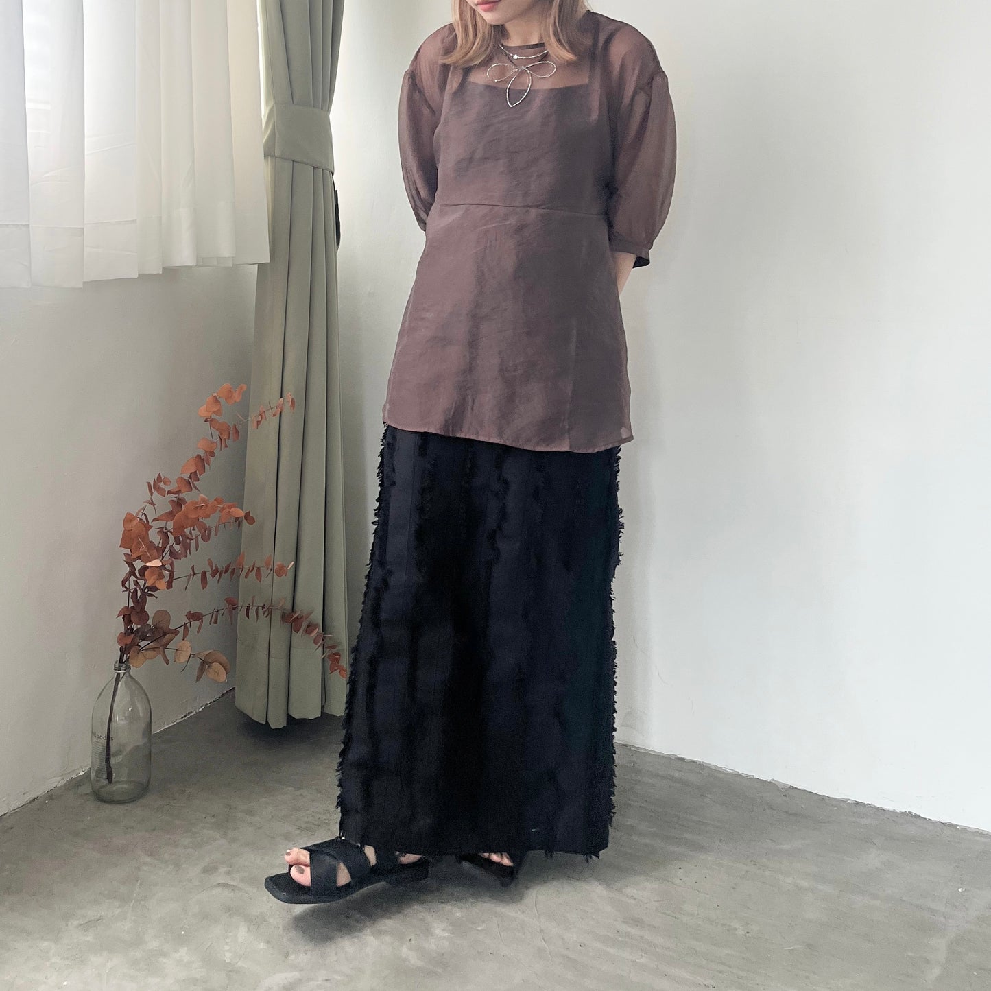 TP191- Bubble Sleeve Top | Ivory | Brown