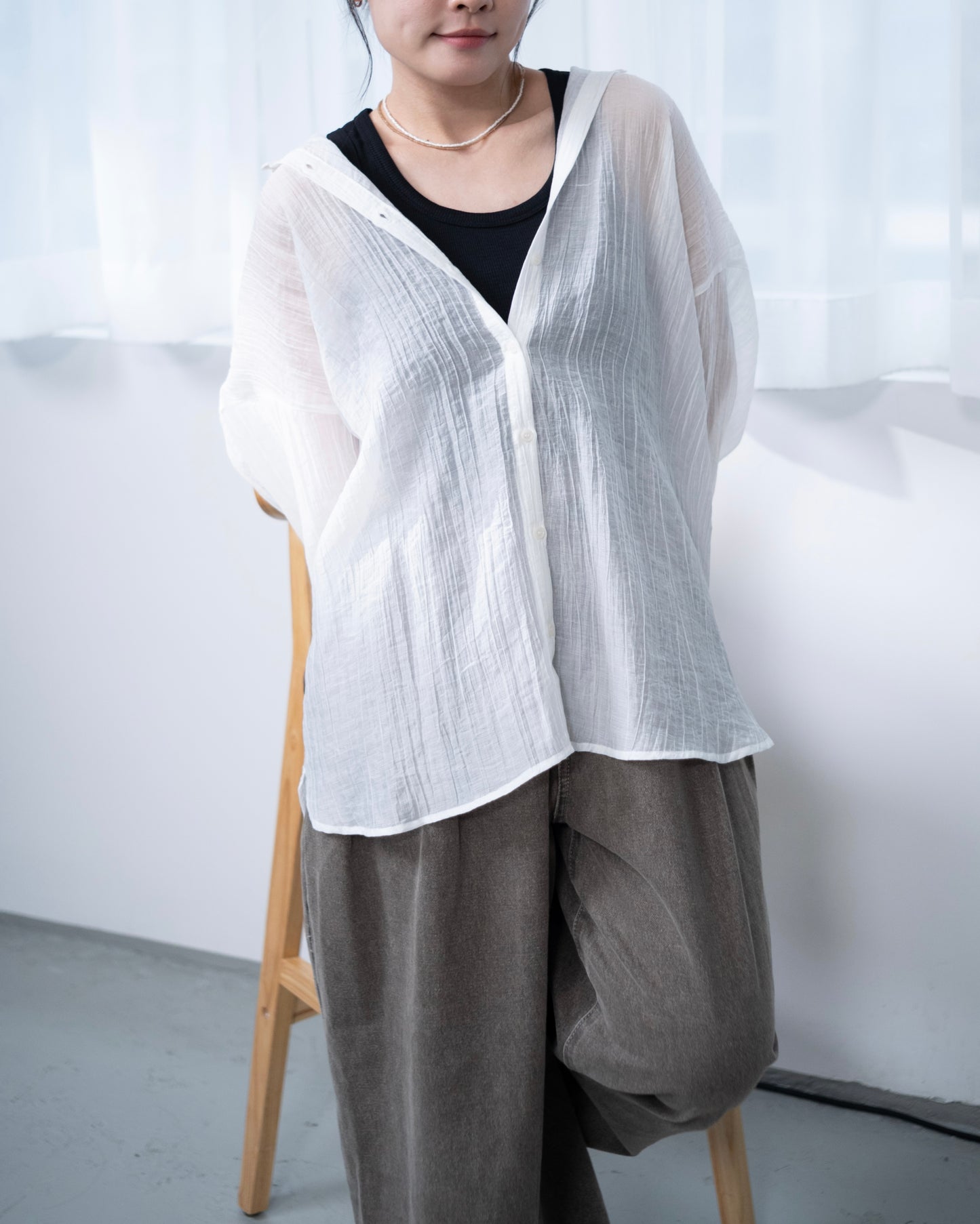 TP666- Crinkle Puff Sleeve Sheer | White | Brown | Black