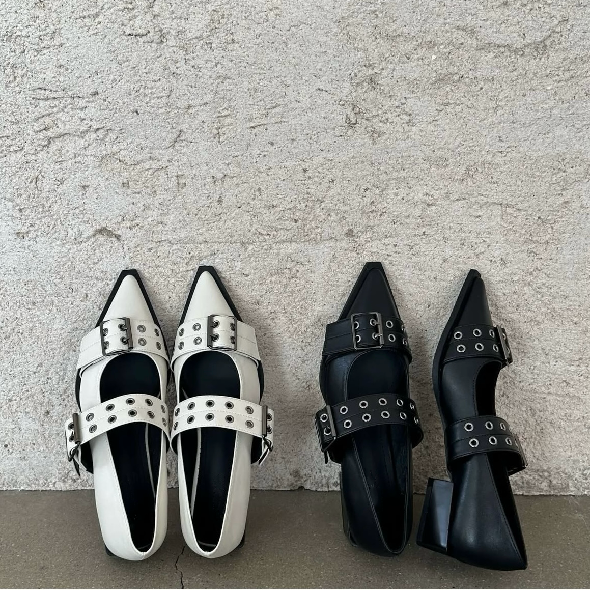 SH09 - 雙銀扣尖頭仿皮鞋 | White | Black