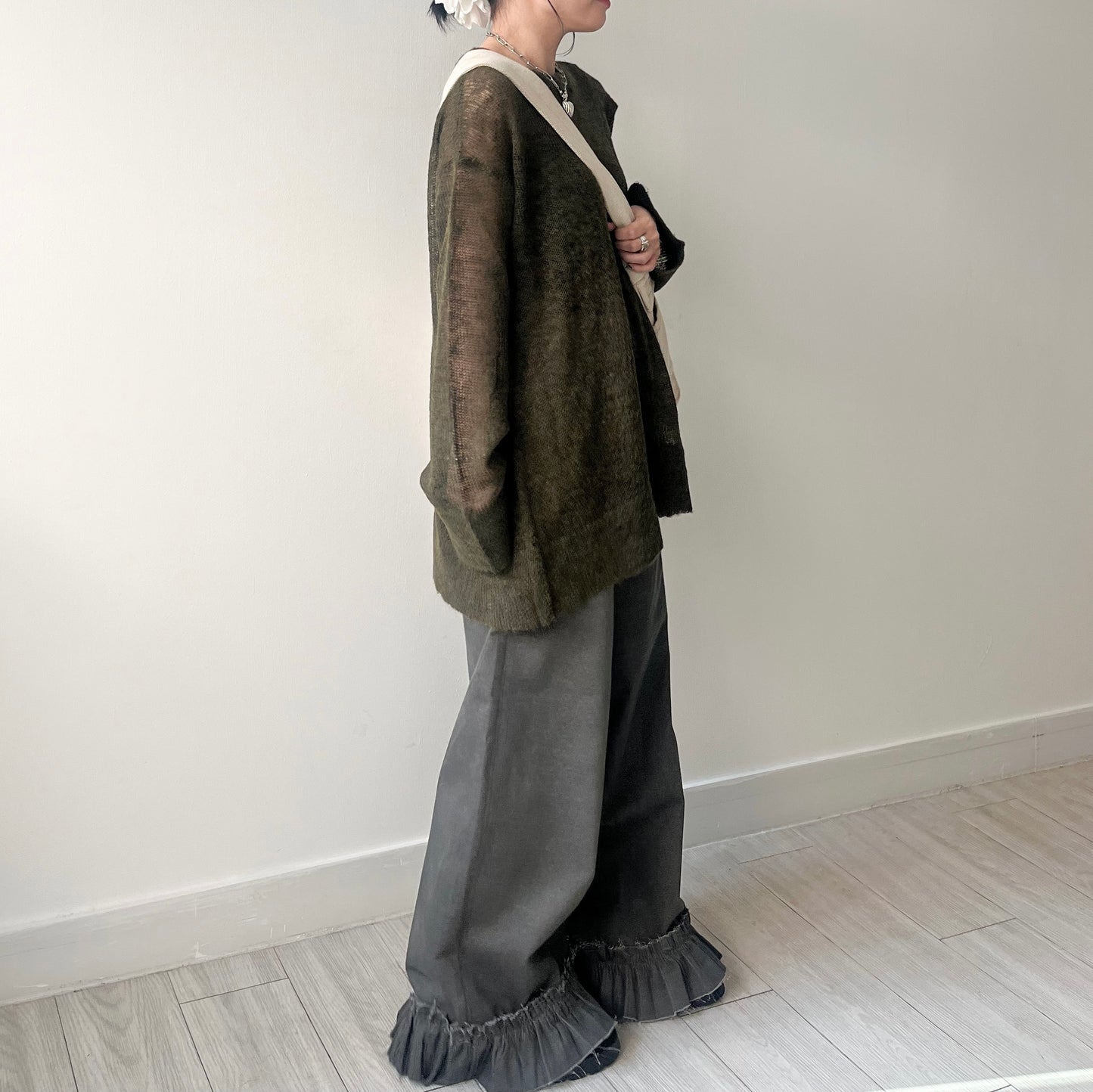 PT69- 荷葉腳扯布褲 | Grey khaki | Black