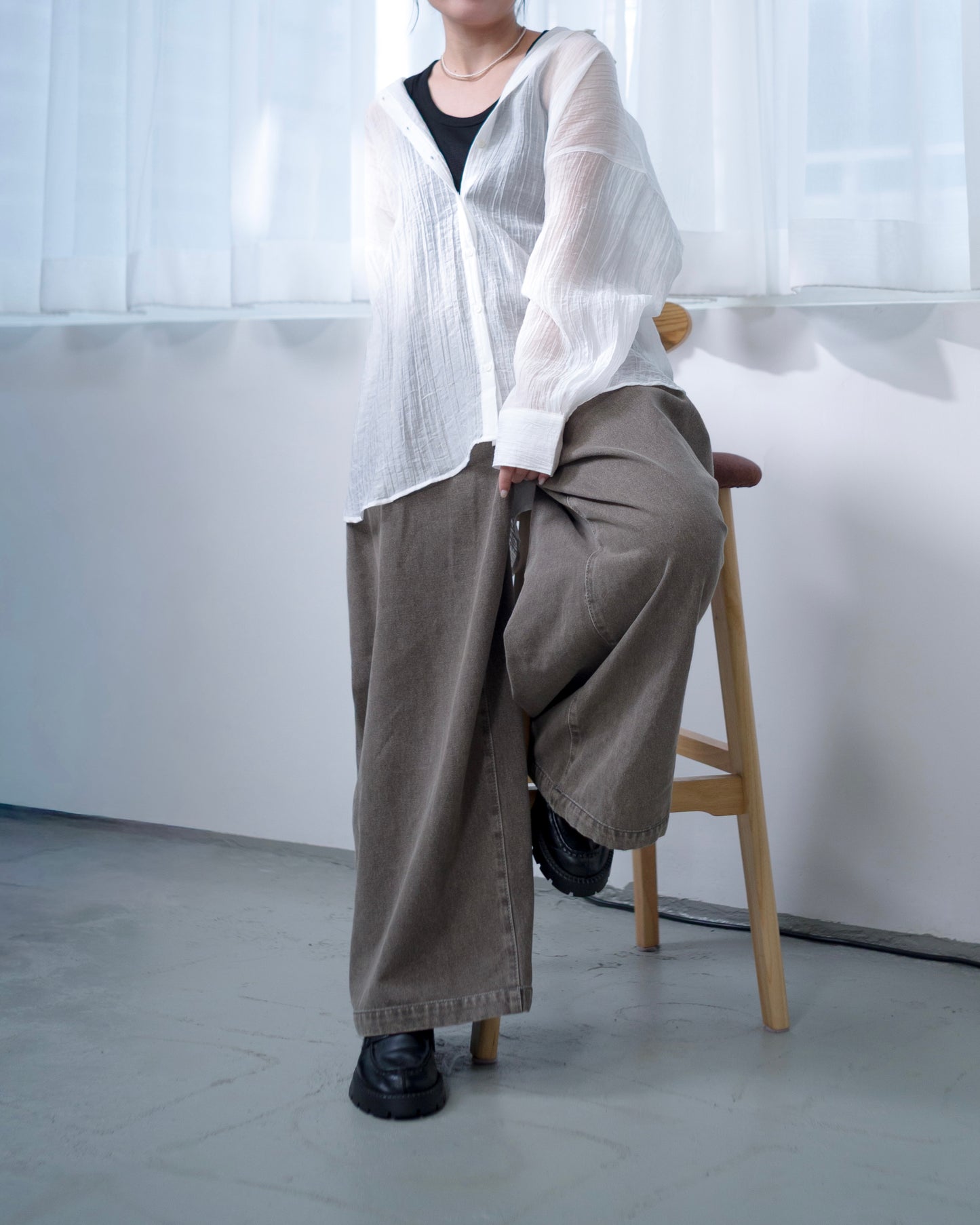 TP666- Crinkle Puff Sleeve Sheer | White | Brown | Black