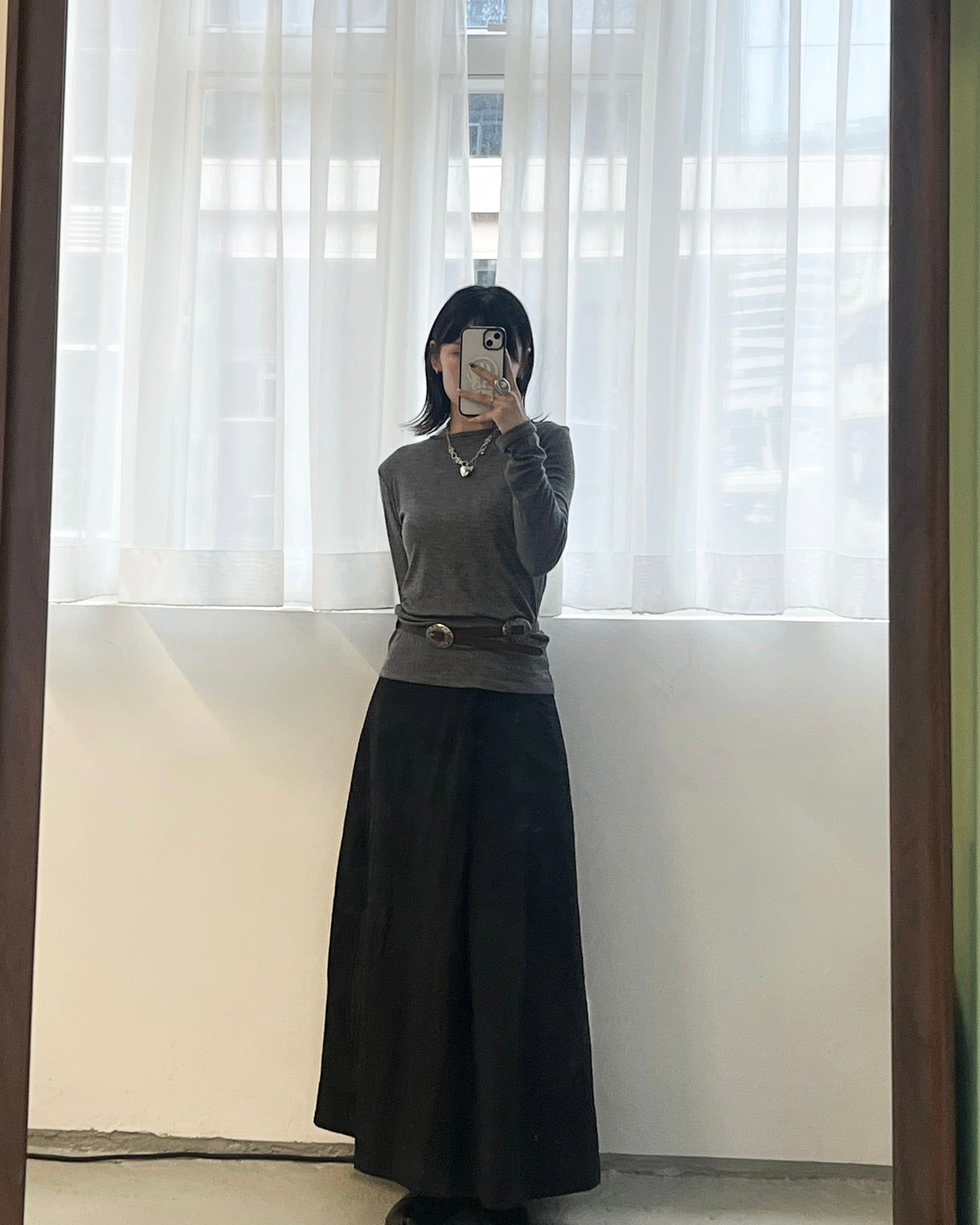 SK128- Cutting Basic Skirt | White | Black ( S / M )