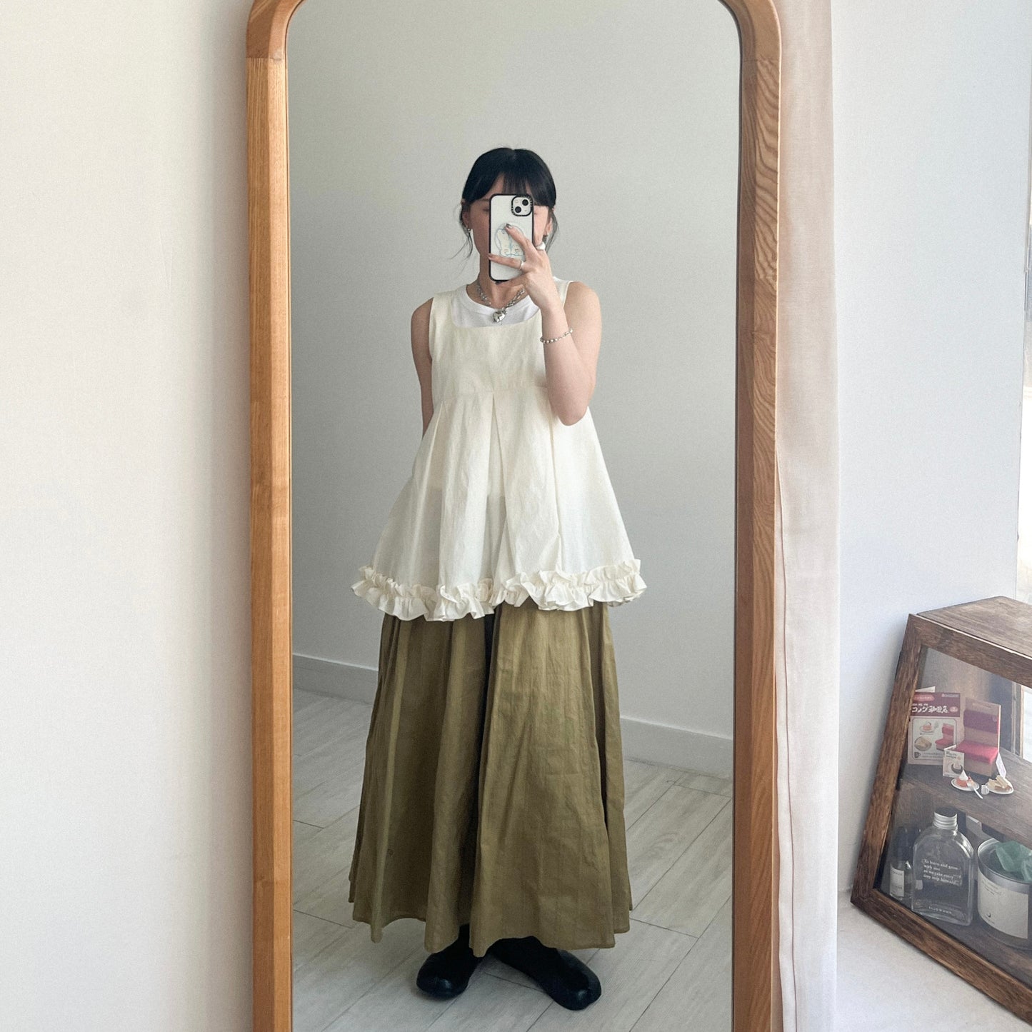 TP638- 方領Ruffles Vest | Ivory