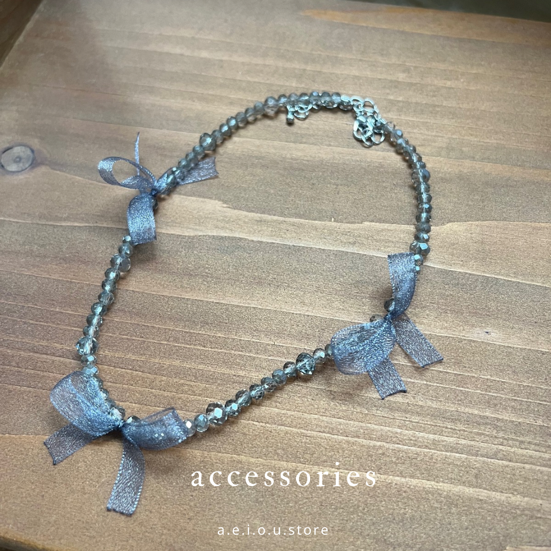 AC128- Three Silk Ribbon Necklace | White | Grey