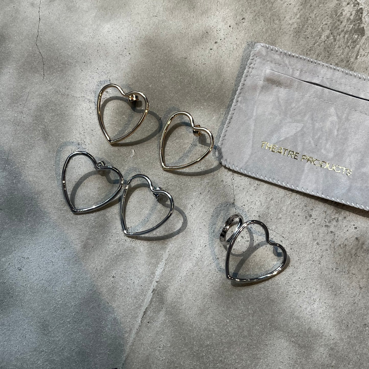 ๐ฏ๐ต<๐ญ๐ก๐๐๐ญ๐ซ๐ ๐ฉ๐ซ๐จ๐๐ฎ๐๐ญ> Heart Ring | Earrings