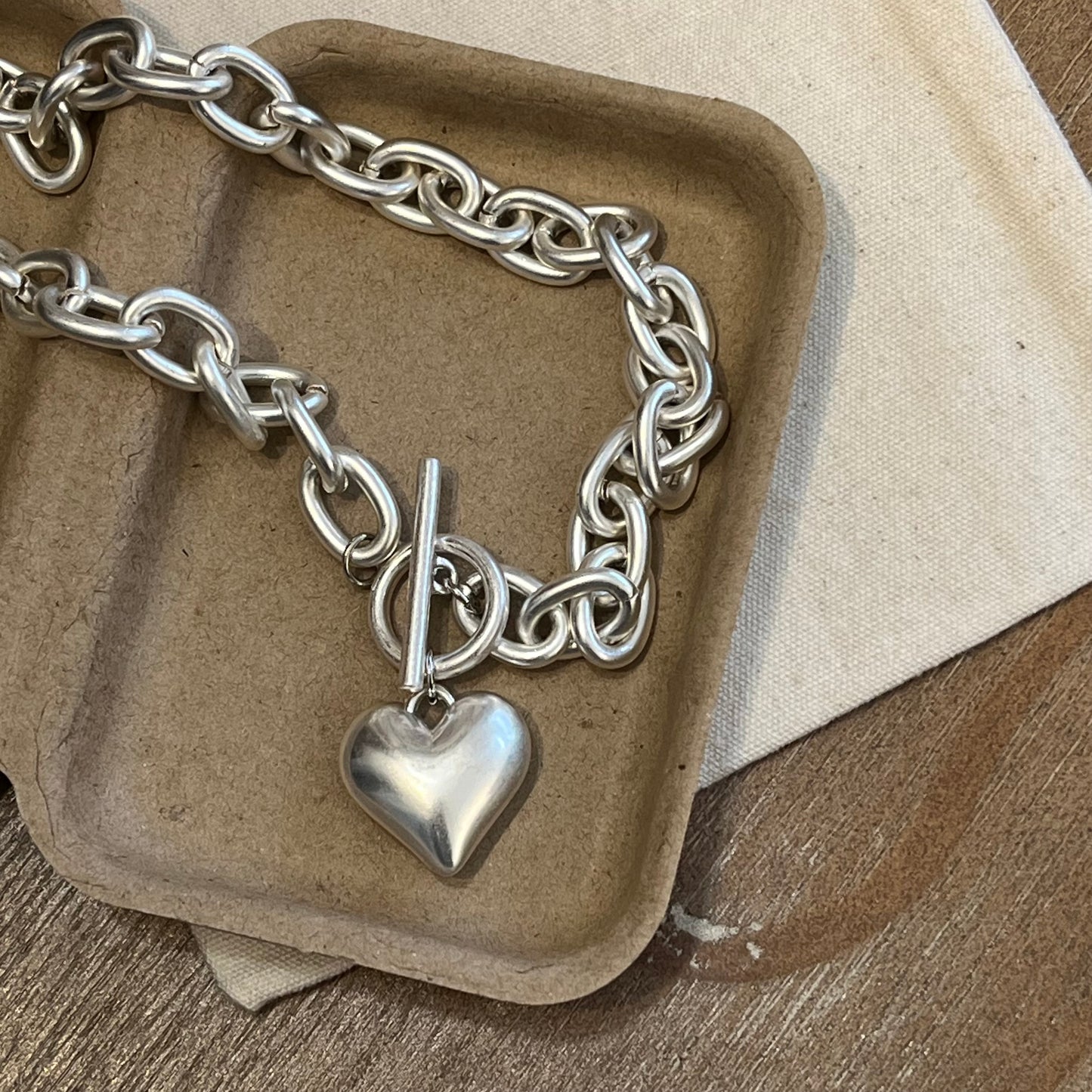 AC198- Big Chain Heart Necklace ( 有重量的 )