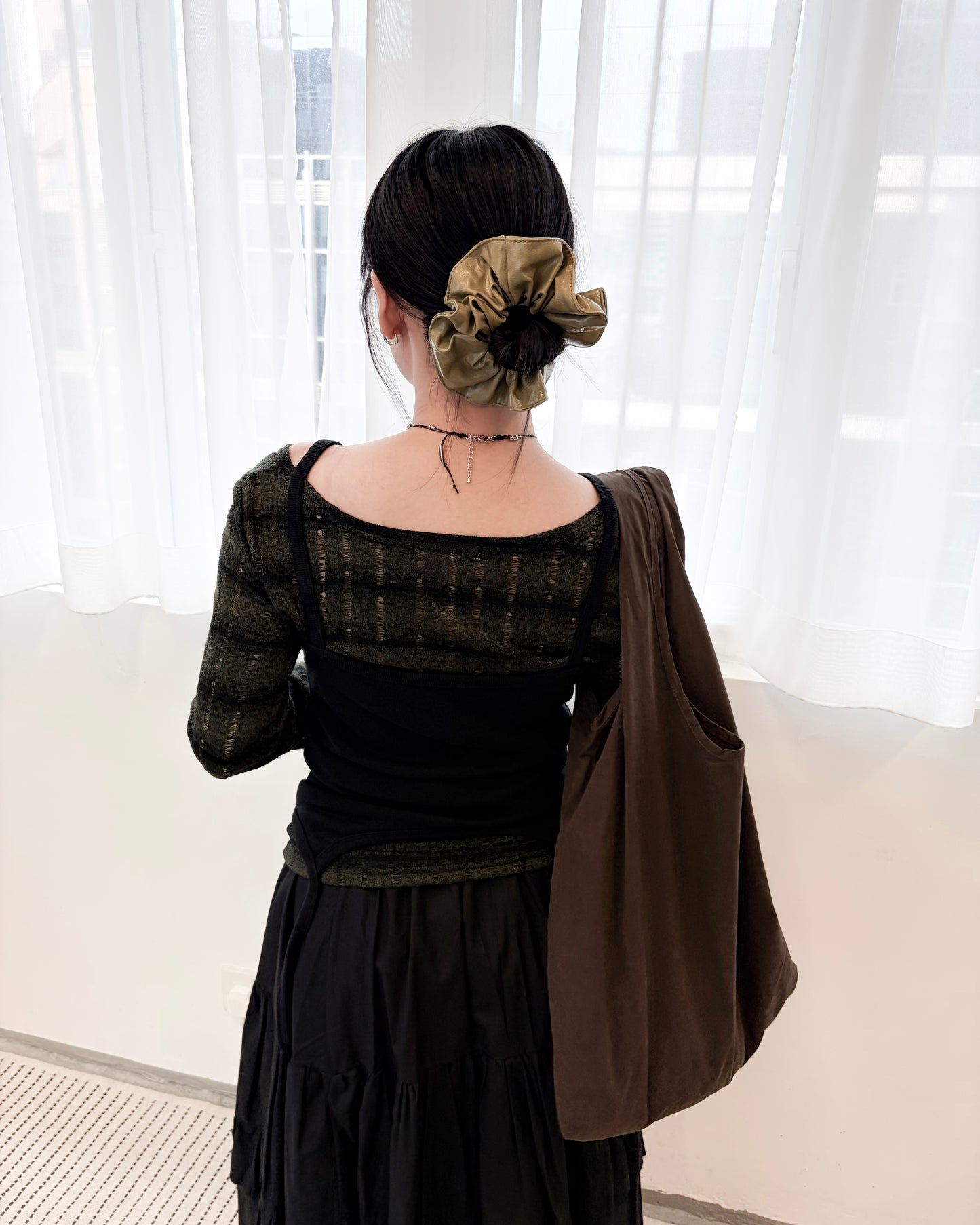 TP684- 破爛微喇叭袖橫間Top | Green | Brown