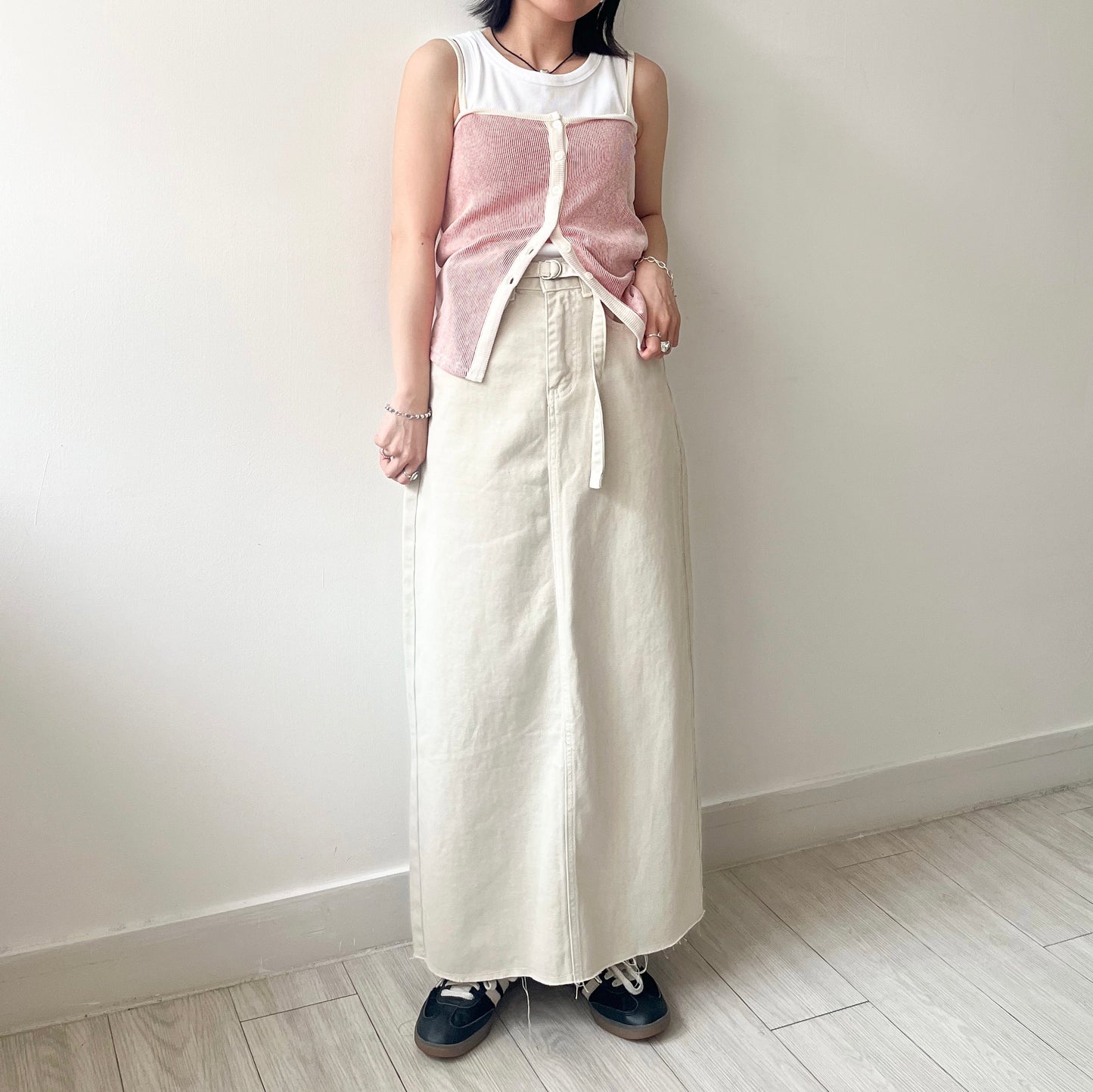 SK110- 直身牛仔裙 with Belt | Beige | Navy ( S / M )
