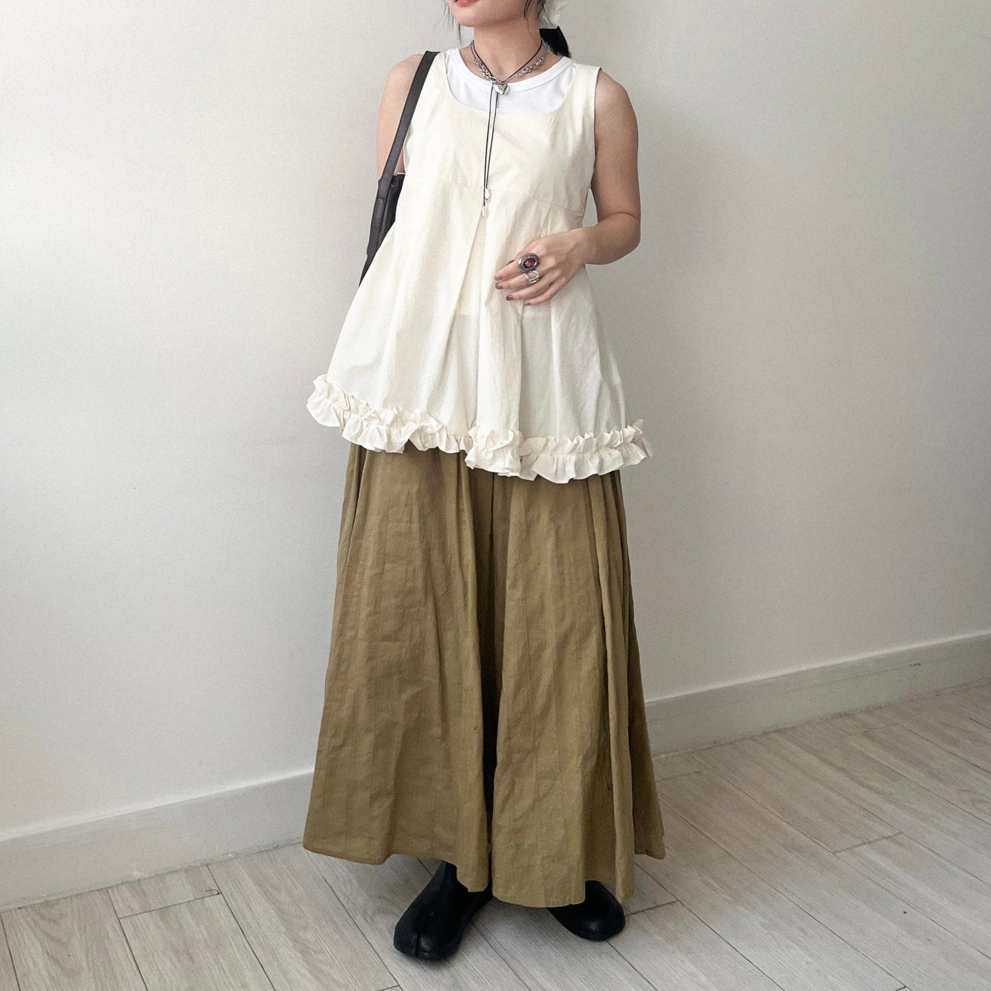 TP638- 方領Ruffles Vest | Ivory