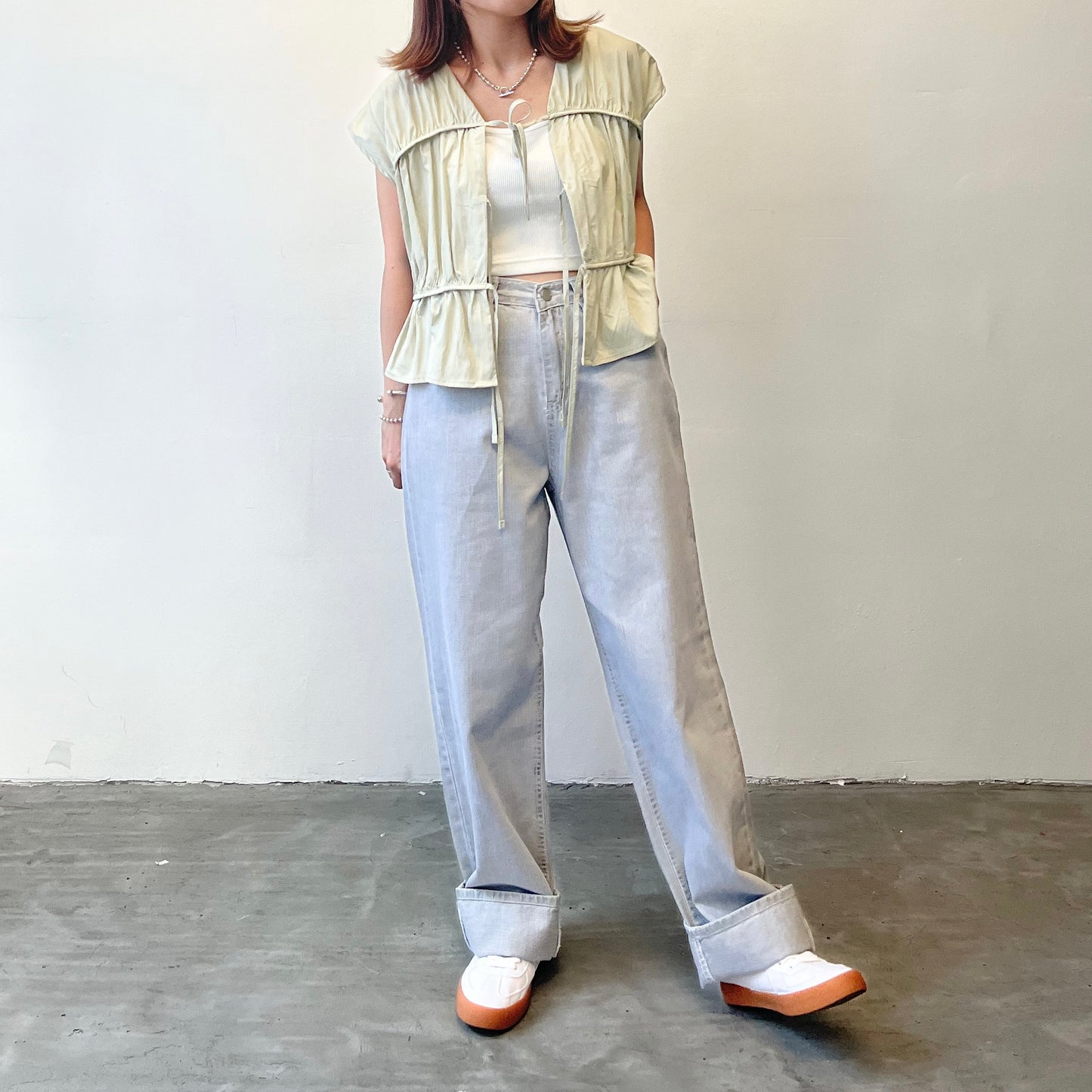 TP180- Three Ribbons Vest / Cardigan | White | Green | Black