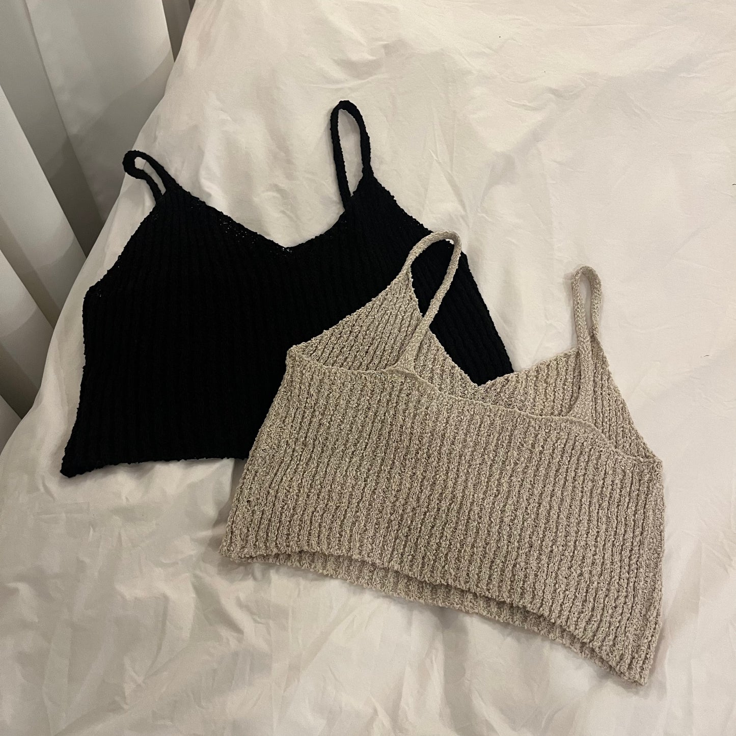 TP504- V-neck Mesh Top | Ivory | Black