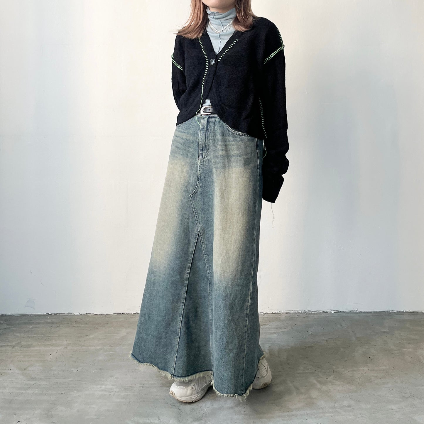 JK05- Outline Knitted Cardigan | Ivory | Black