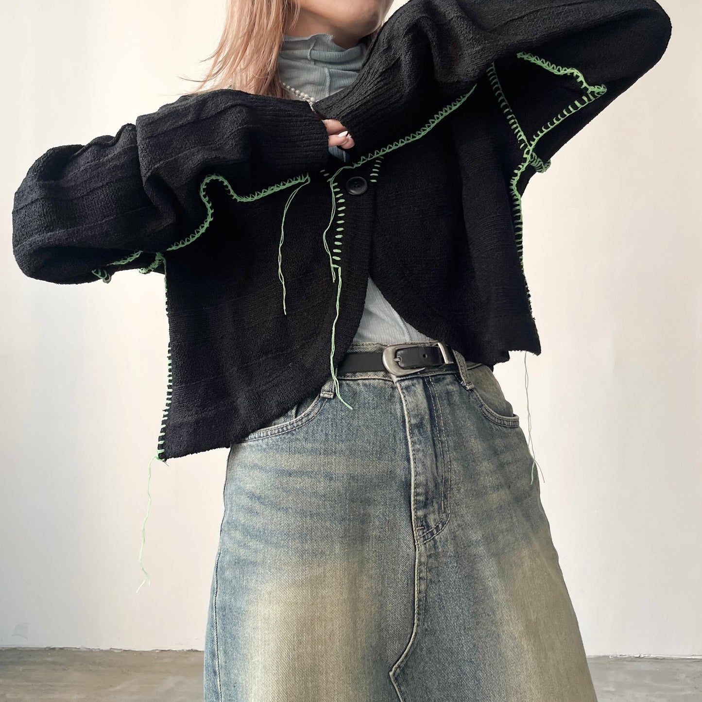 JK05- Outline Knitted Cardigan | Ivory | Black