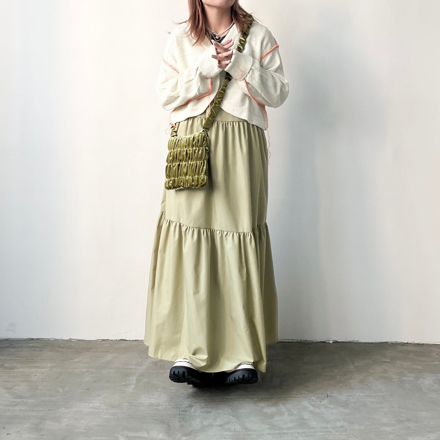 JK05- Outline Knitted Cardigan | Ivory | Black