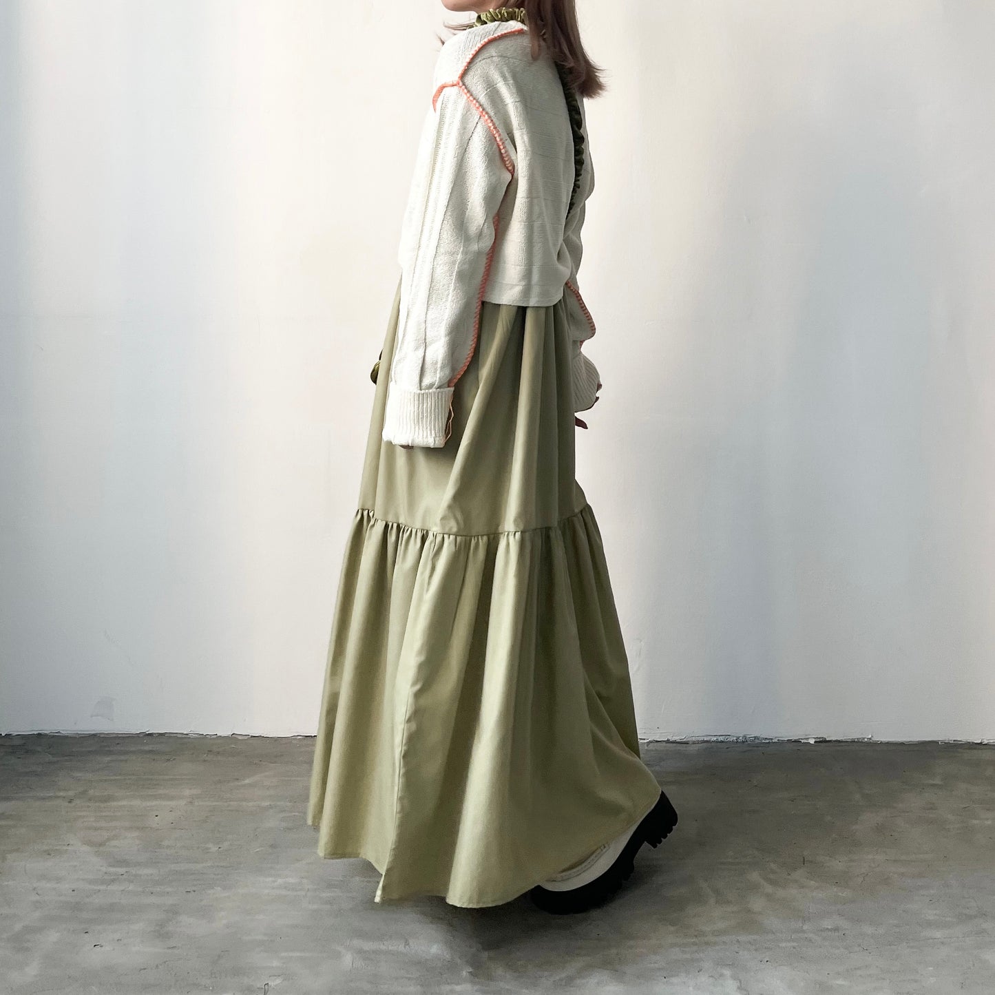 JK05- Outline Knitted Cardigan | Ivory | Black