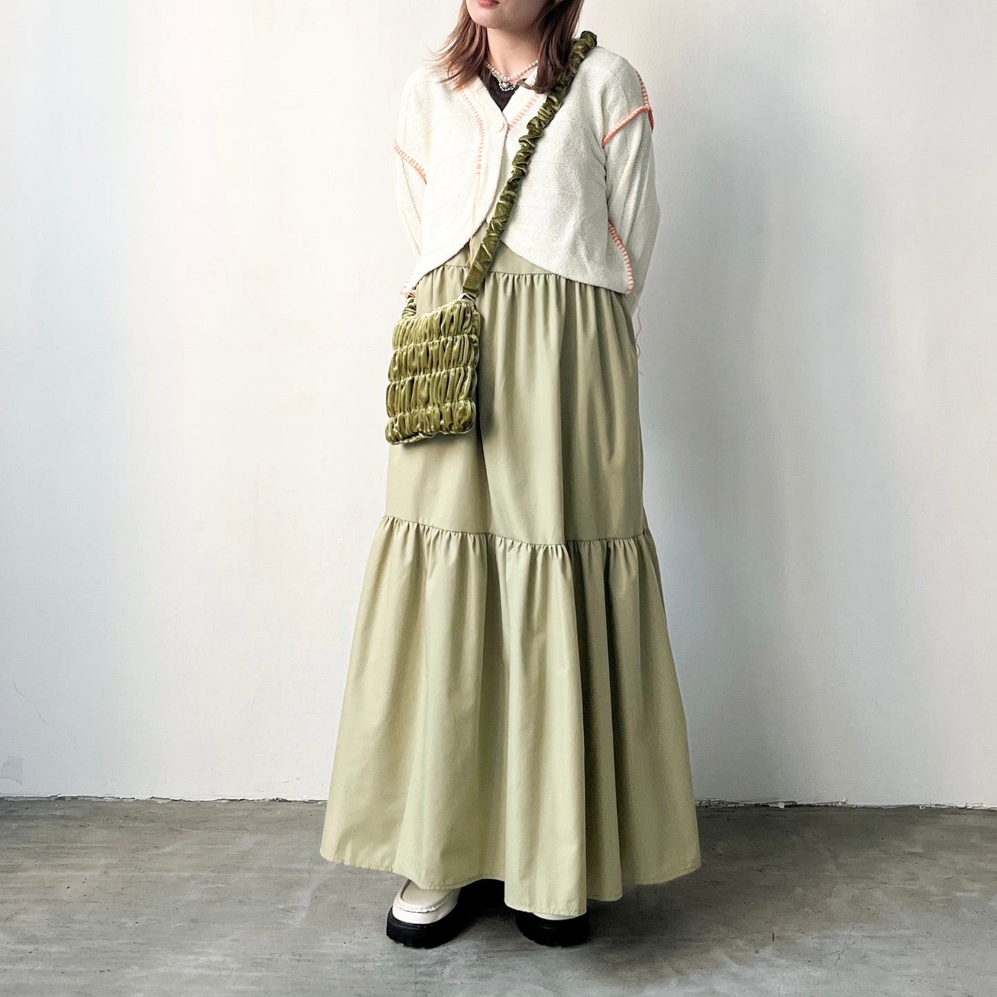 JK05- Outline Knitted Cardigan | Ivory | Black