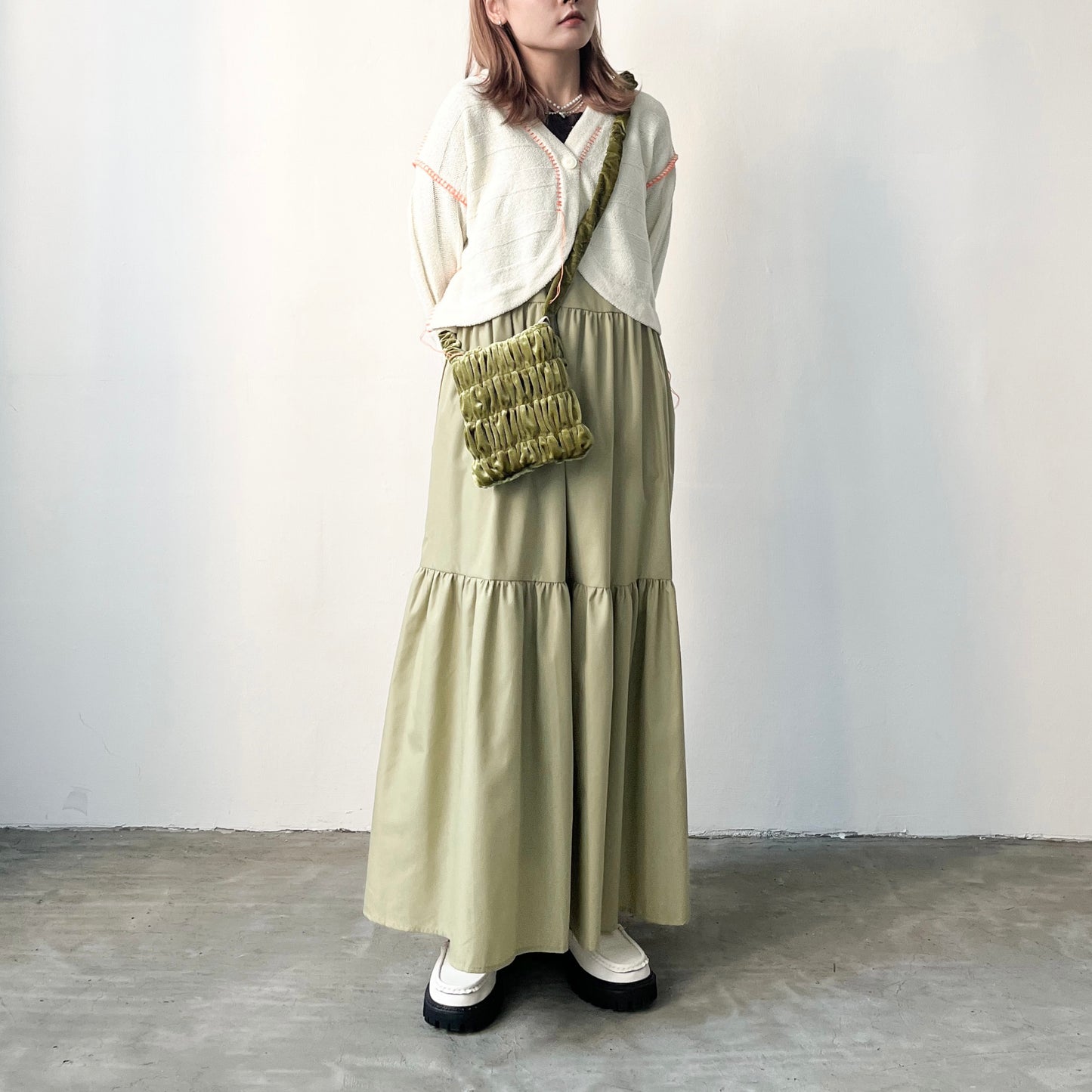 JK05- Outline Knitted Cardigan | Ivory | Black