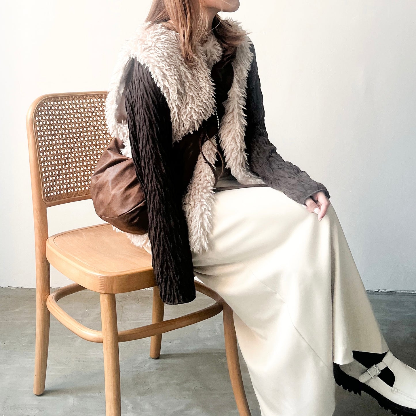 JK06- Momo Vest Cardigan | Ivory | Charcoal