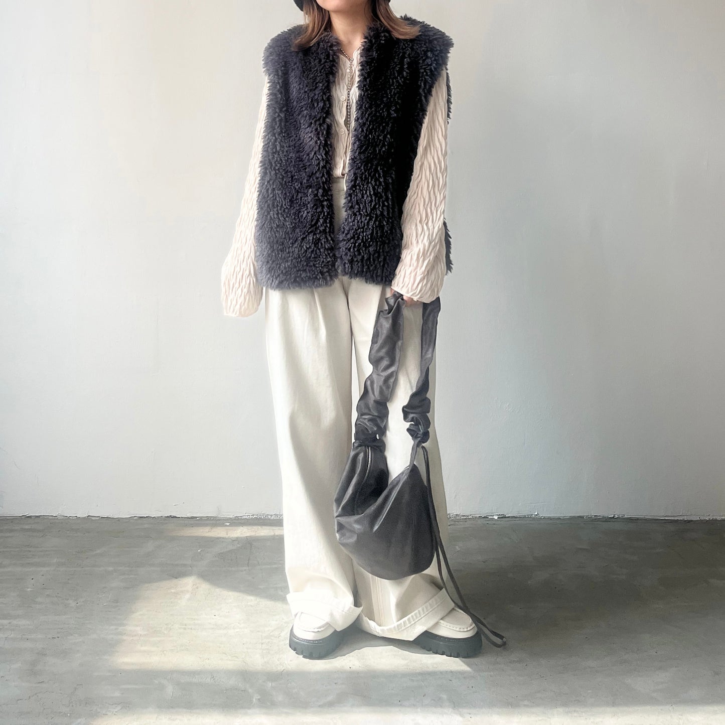 JK06- Momo Vest Cardigan | Ivory | Charcoal