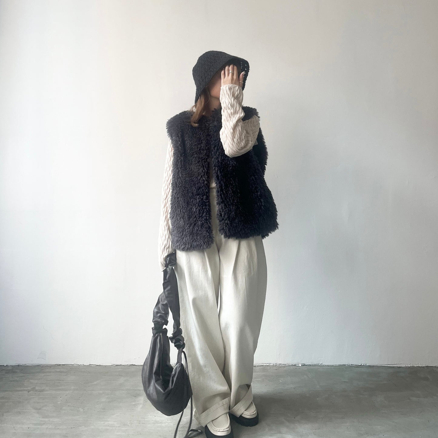JK06- Momo Vest Cardigan | Ivory | Charcoal