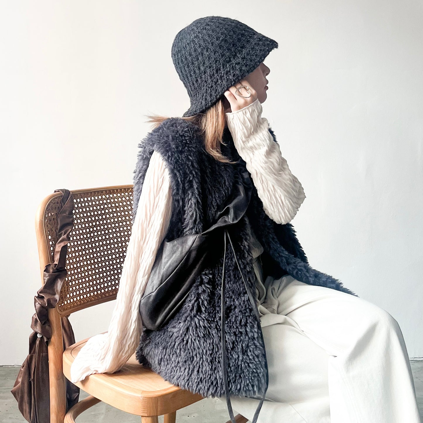 JK06- Momo Vest Cardigan | Ivory | Charcoal