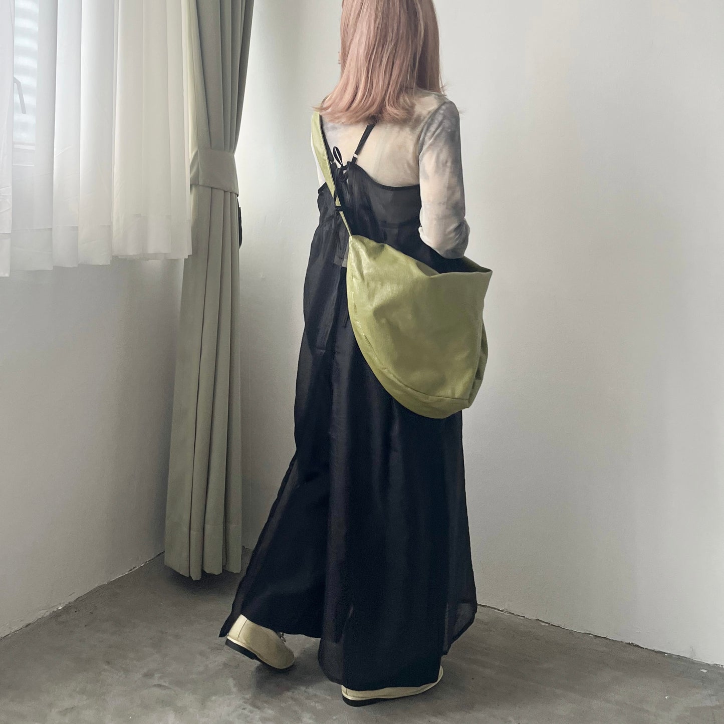 OP45- Back Ribbon Layer | Ivory | Black