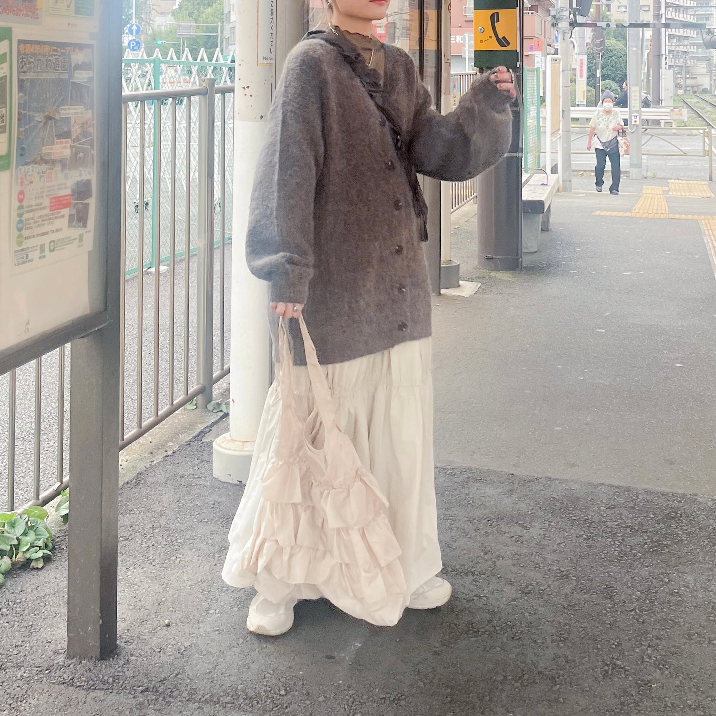 JK10- 混色V Neck Knitted Cardigan | Ivory | Brown | Navy