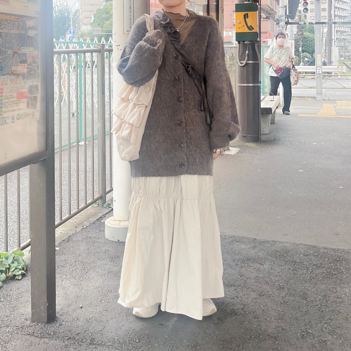 JK10- 混色V Neck Knitted Cardigan | Ivory | Brown | Navy