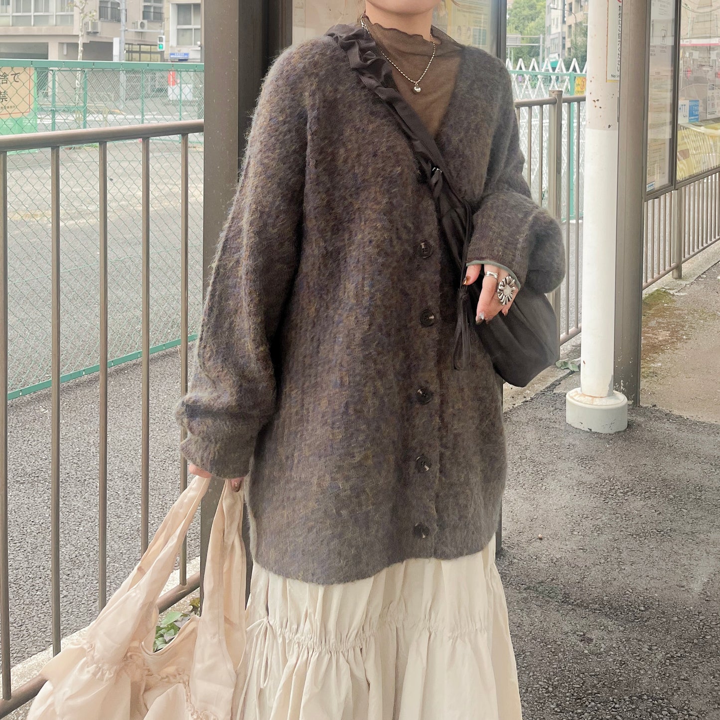 JK10- 混色V Neck Knitted Cardigan | Ivory | Brown | Navy