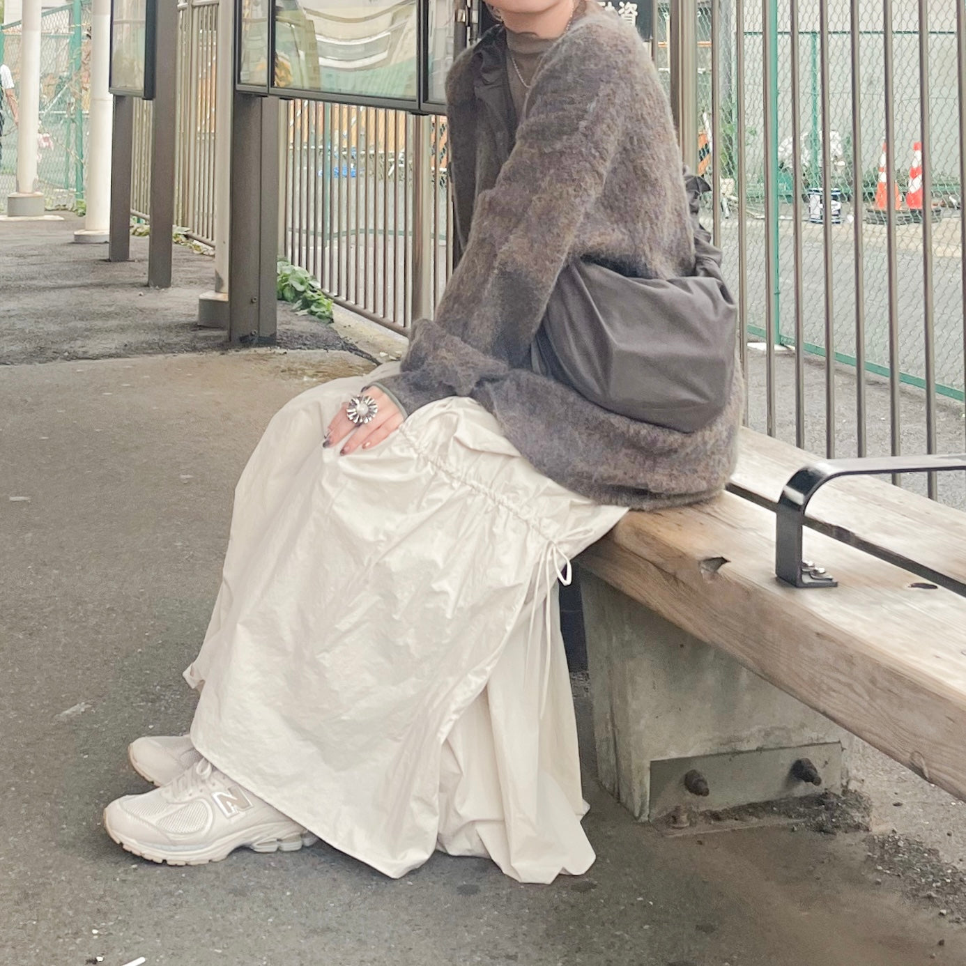 JK10- 混色V Neck Knitted Cardigan | Ivory | Brown | Navy