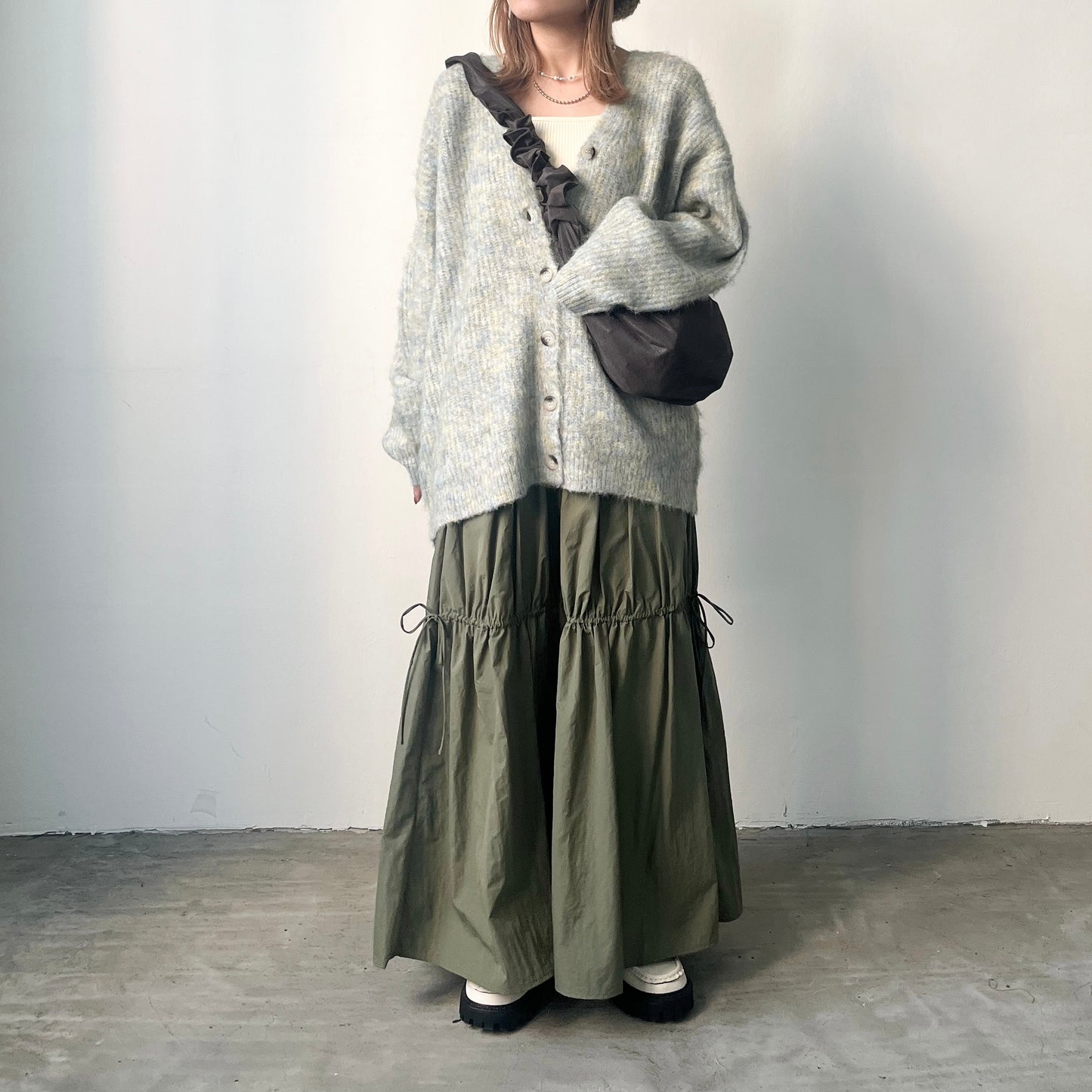 JK10- 混色V Neck Knitted Cardigan | Ivory | Brown | Navy