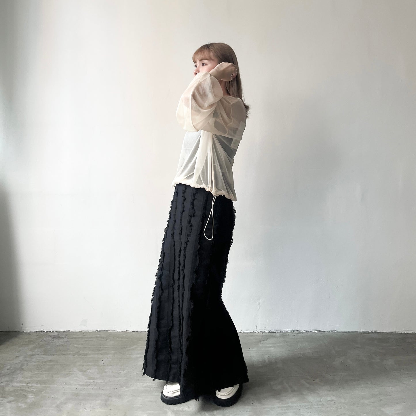 TP209- See-through Puff sleeves Top | Ivory | Blue