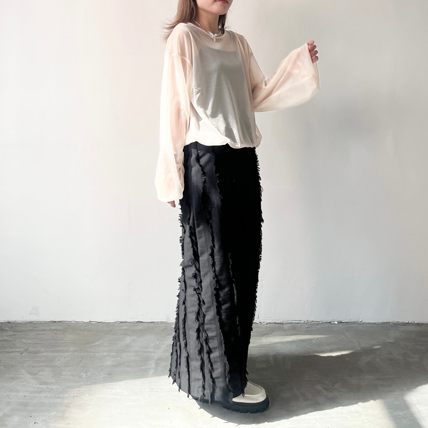 TP209- See-through Puff sleeves Top | Ivory | Blue