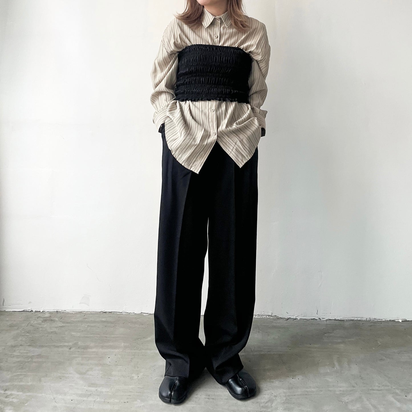 PT37- Pleated Trousers | Beige | Black