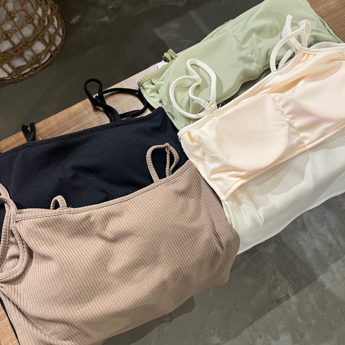 TP92- 三肩帶有墊背心 | Ivory | Green | Brown | Black