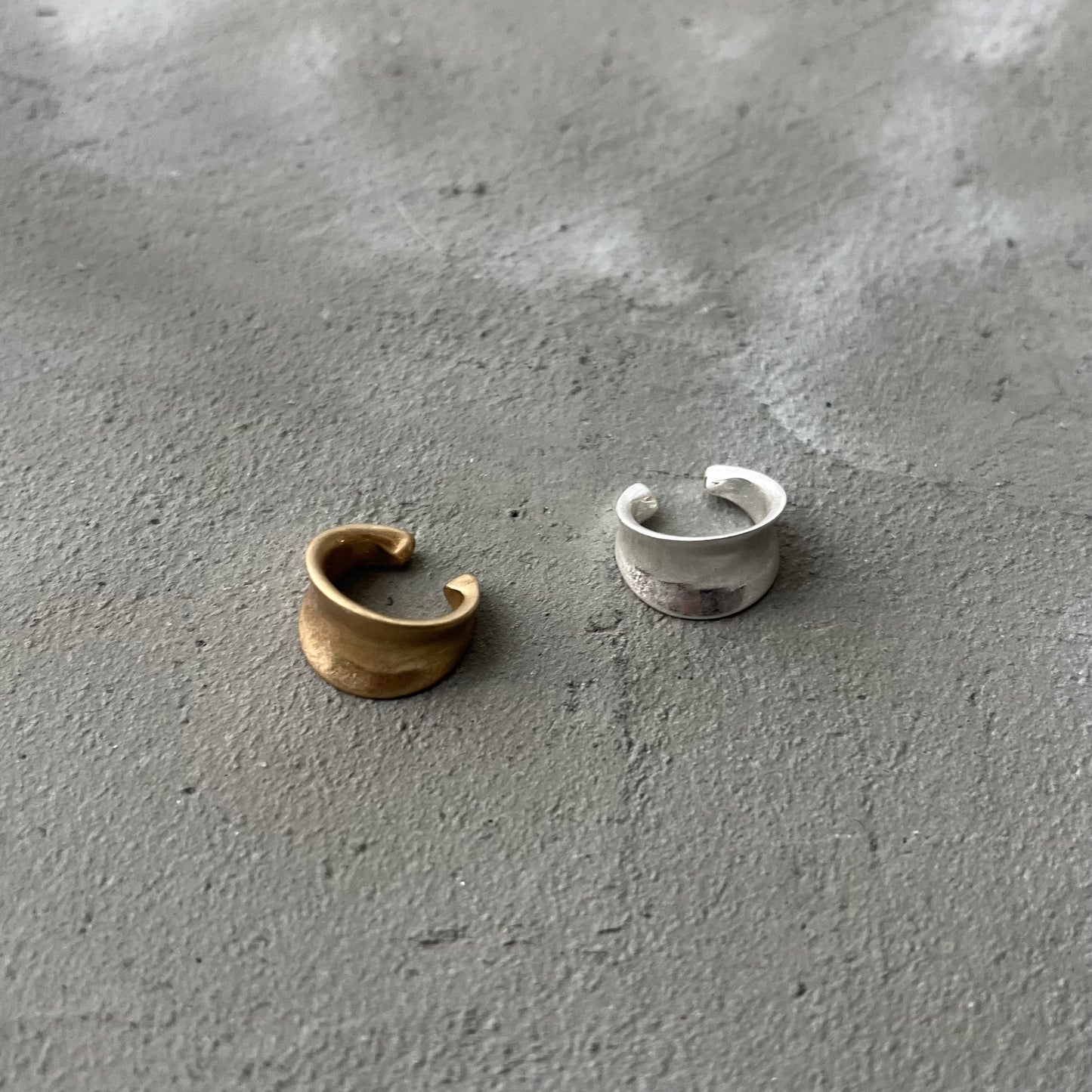 AC17- 啞面Earcuff