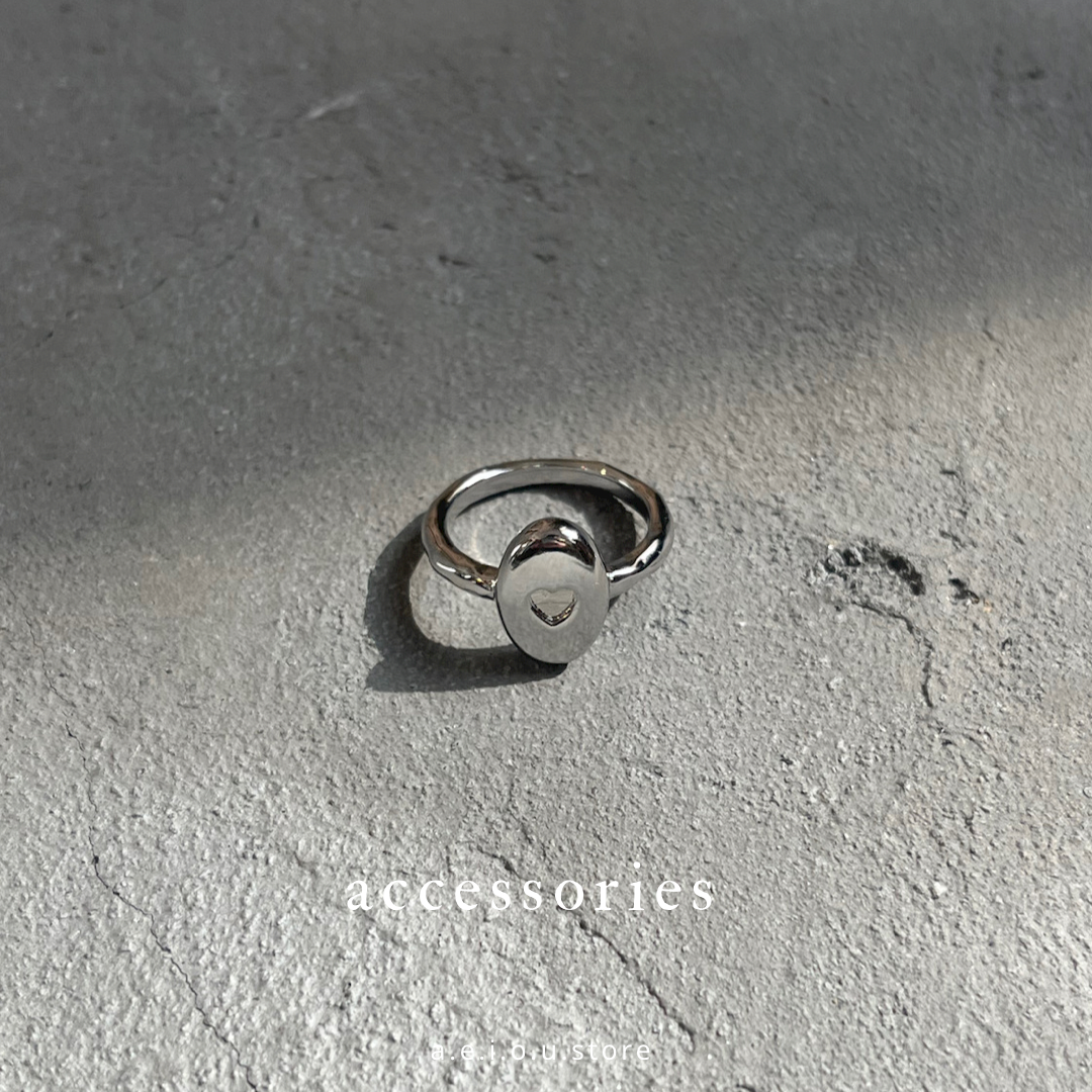 AC36- Olive Heart Ring