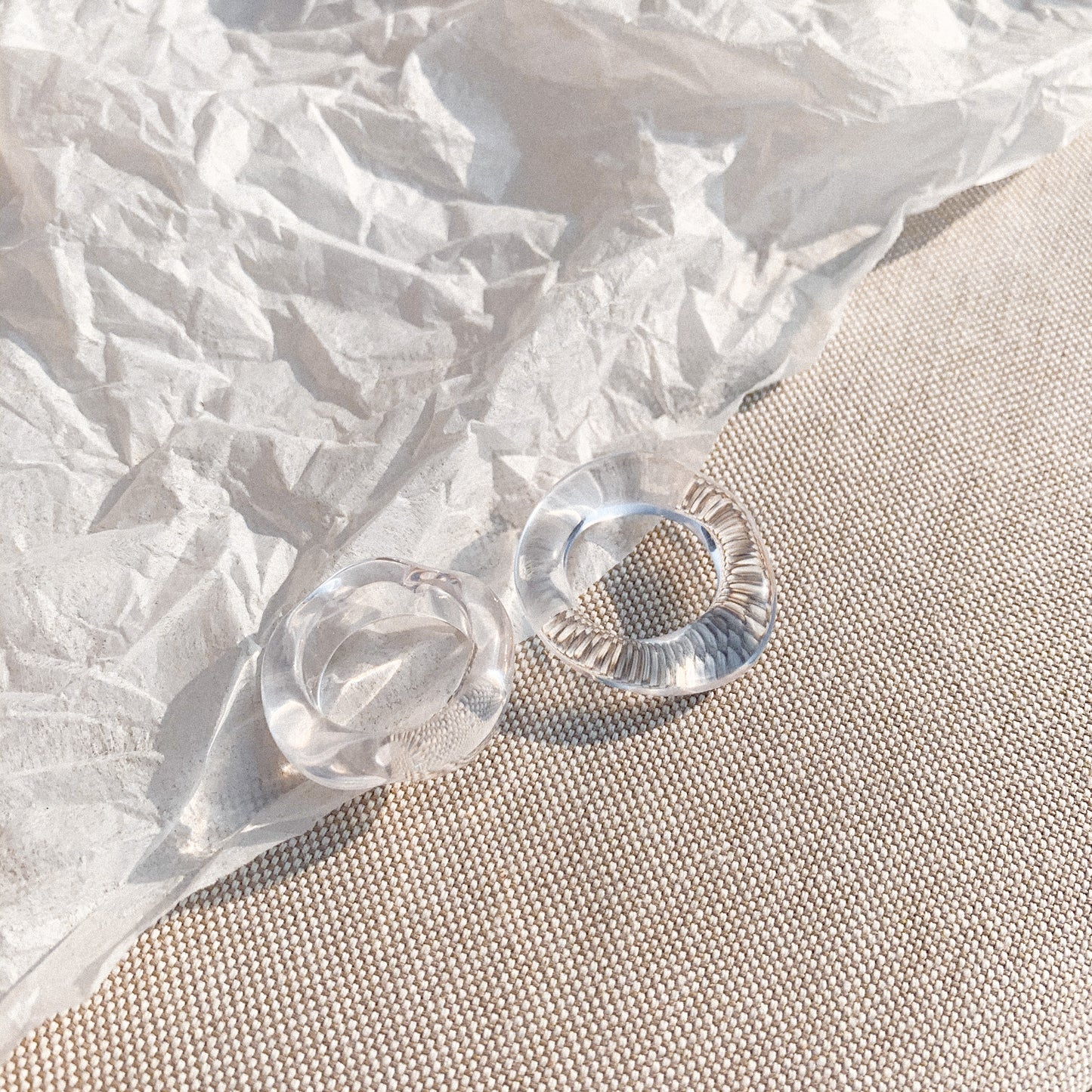 Clean Acrylic Set Ring