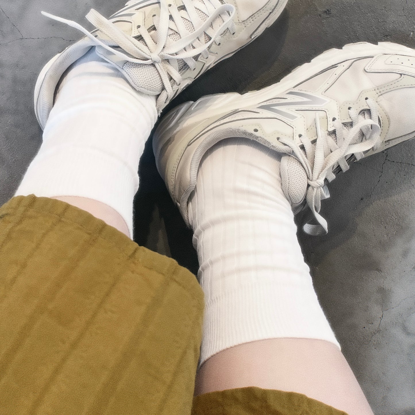 Basics Color Socks - 黑 | 白 ( 不包在免運費金額內)