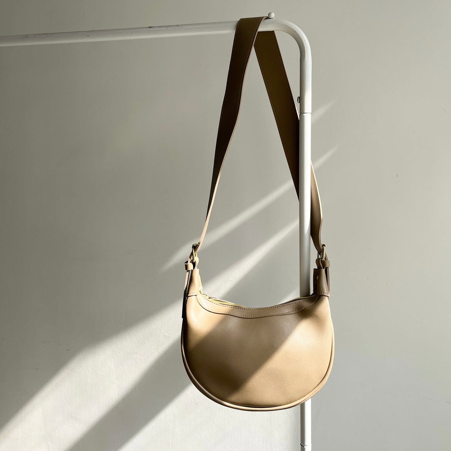 BG11- 2 Way Moon Bag