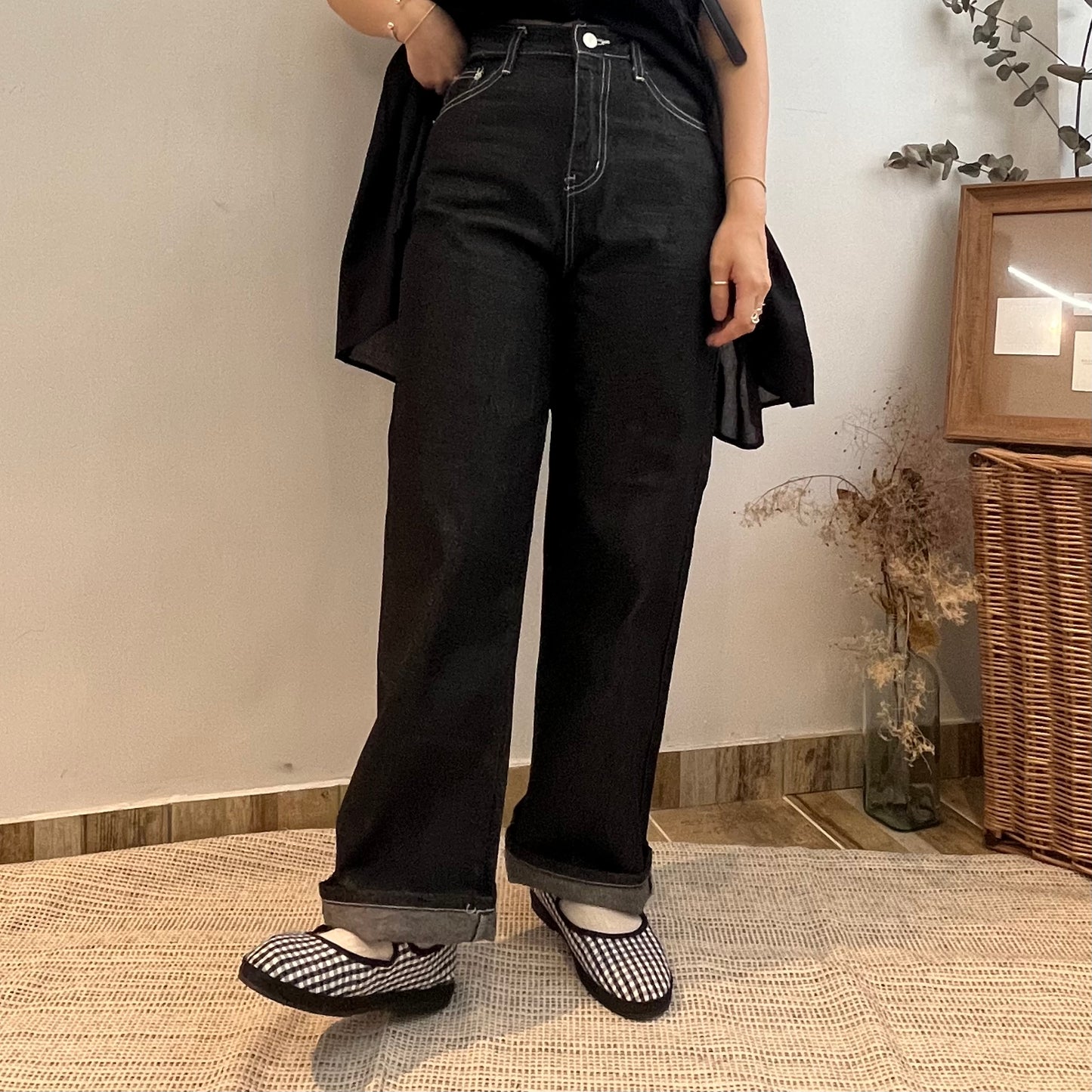 Basic Straight Jeans